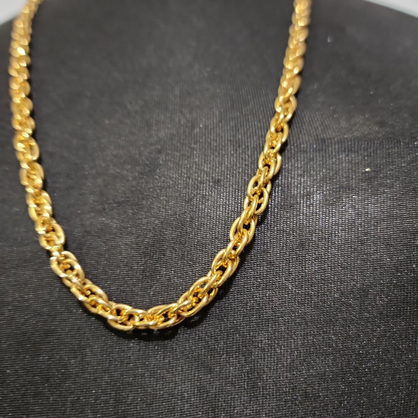 30 Inch Gold Tone Chain