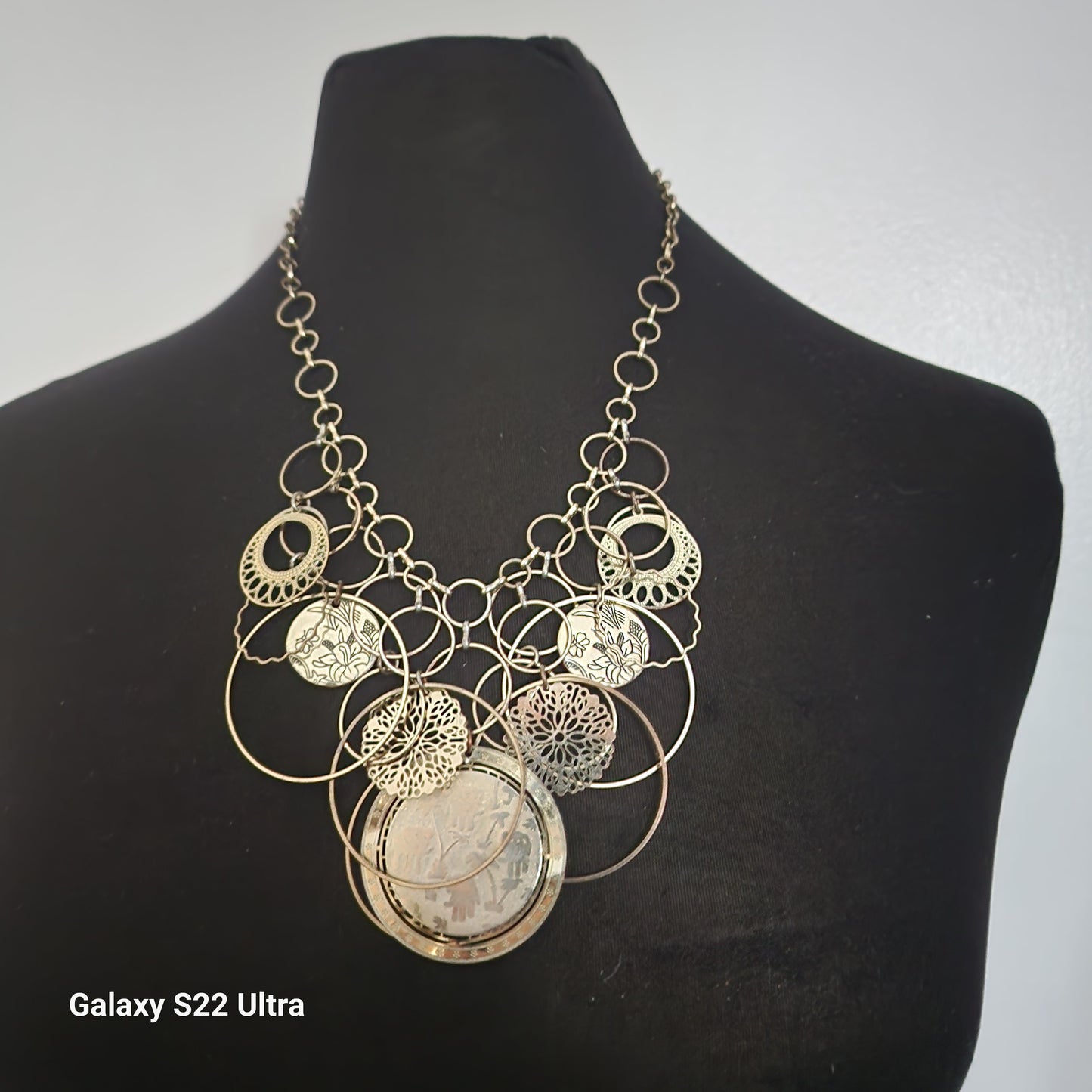 Vintage Interlocking Circle Necklace