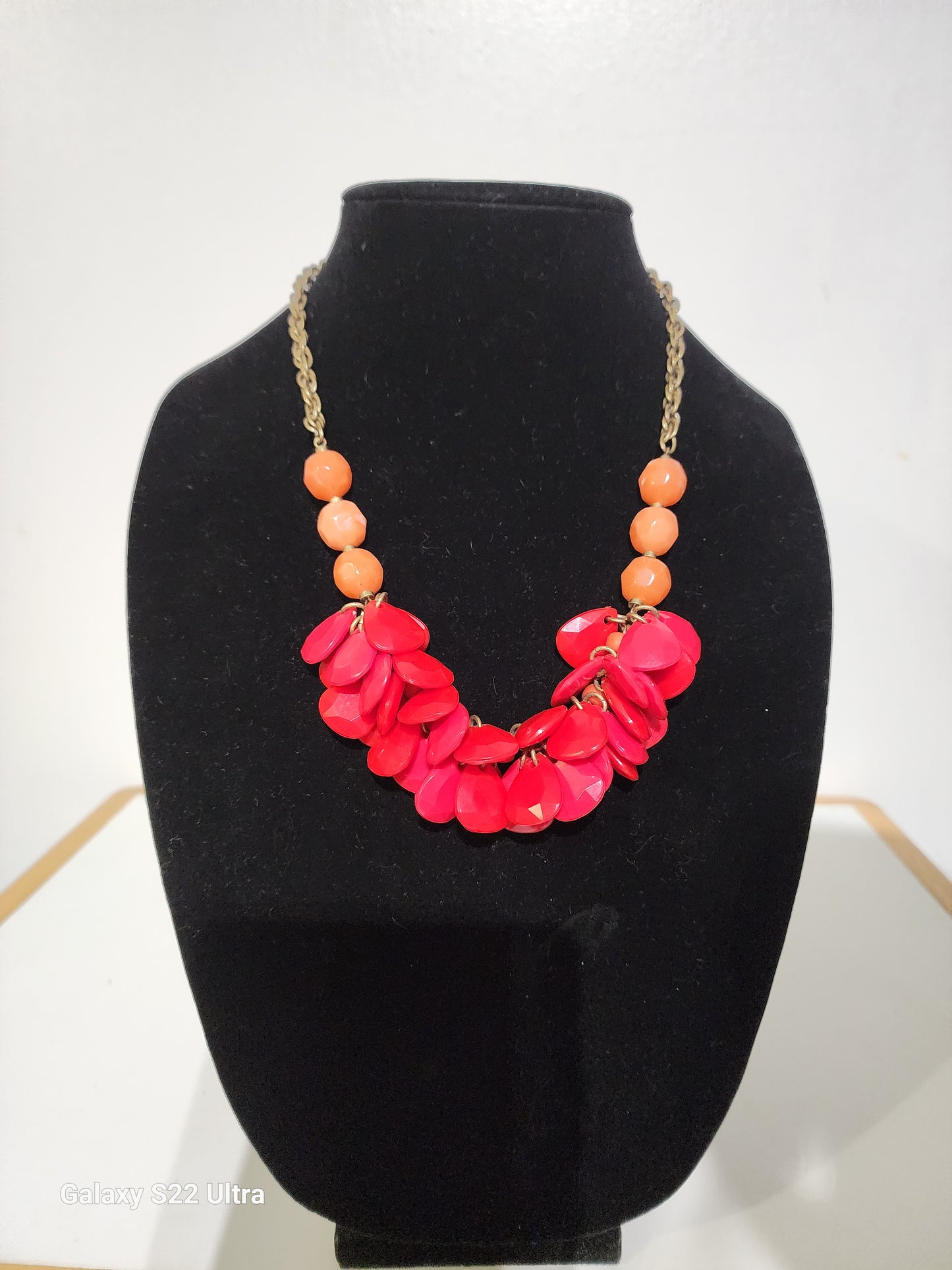 Ann Taylor Loft Necklace