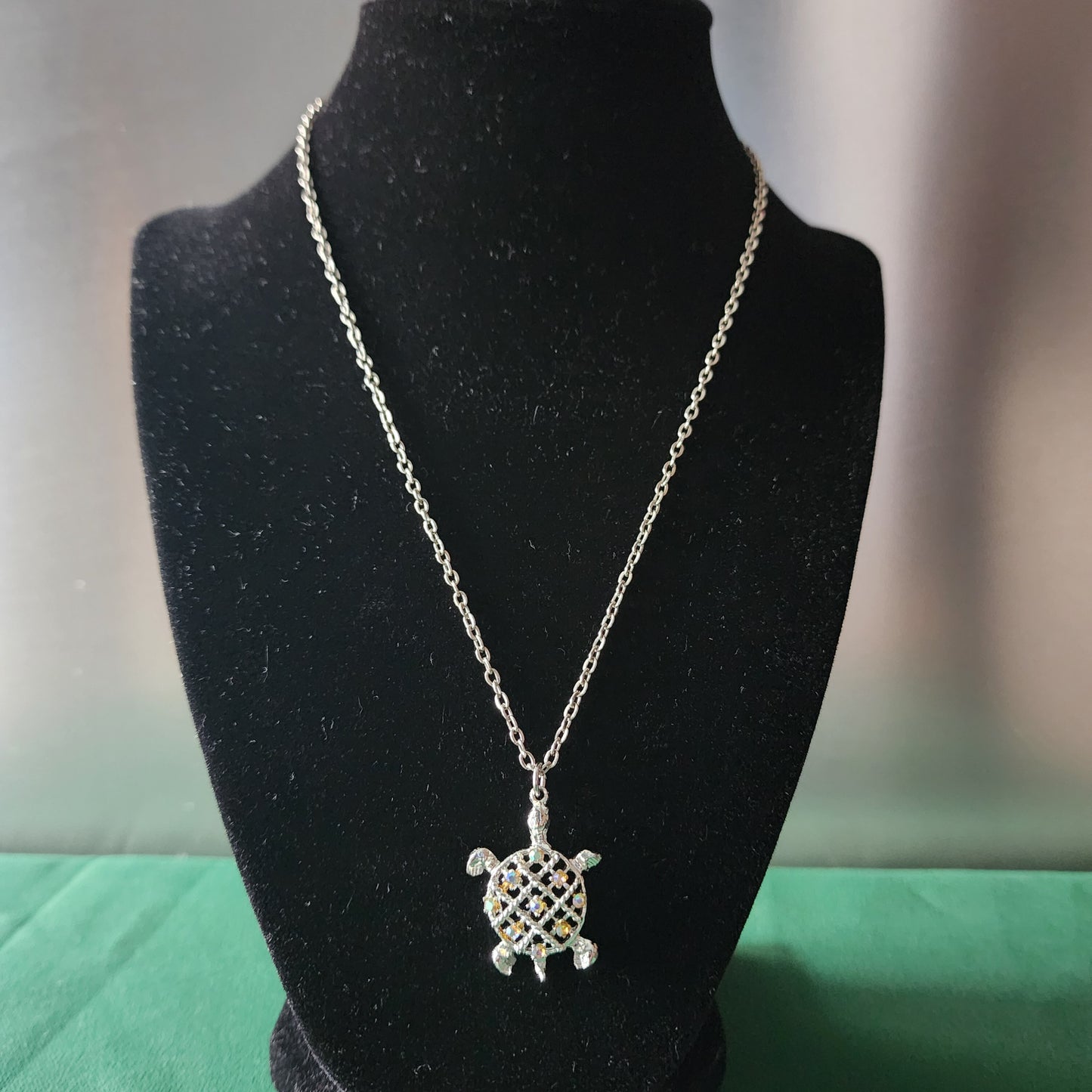 SeaTurtle Pendant Necklace