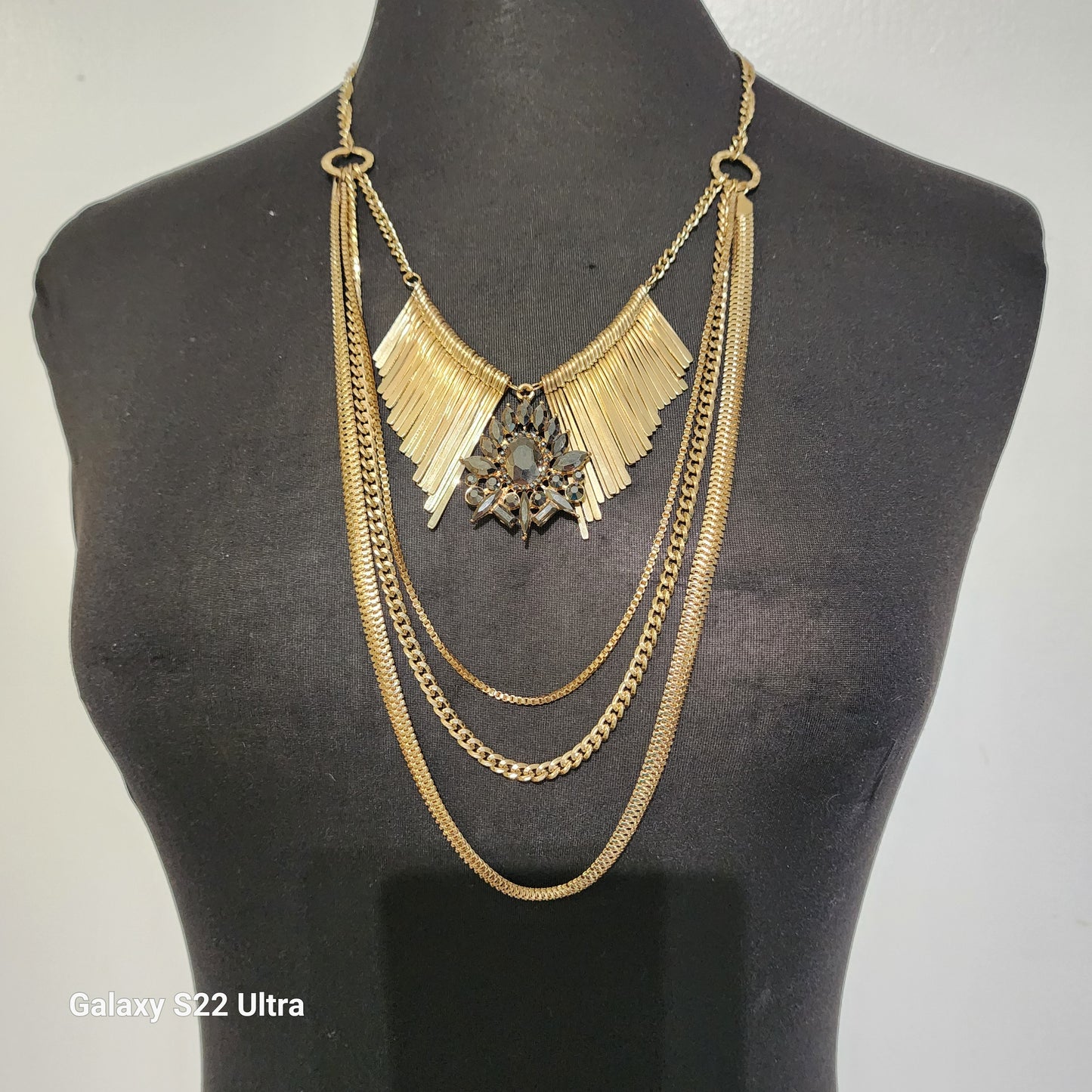 Hanging Fringe Necklace