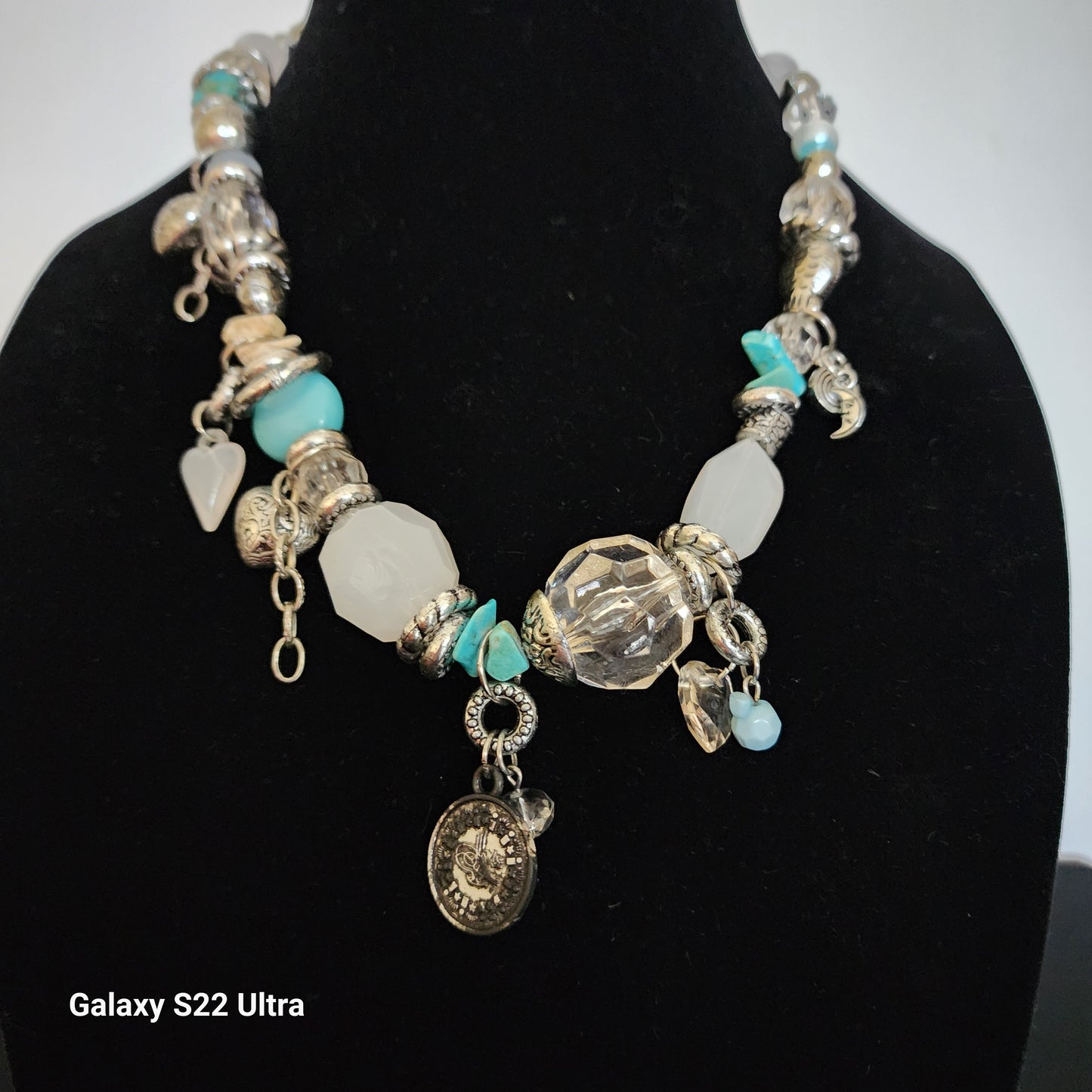 Bold Beaded Chain Neclace