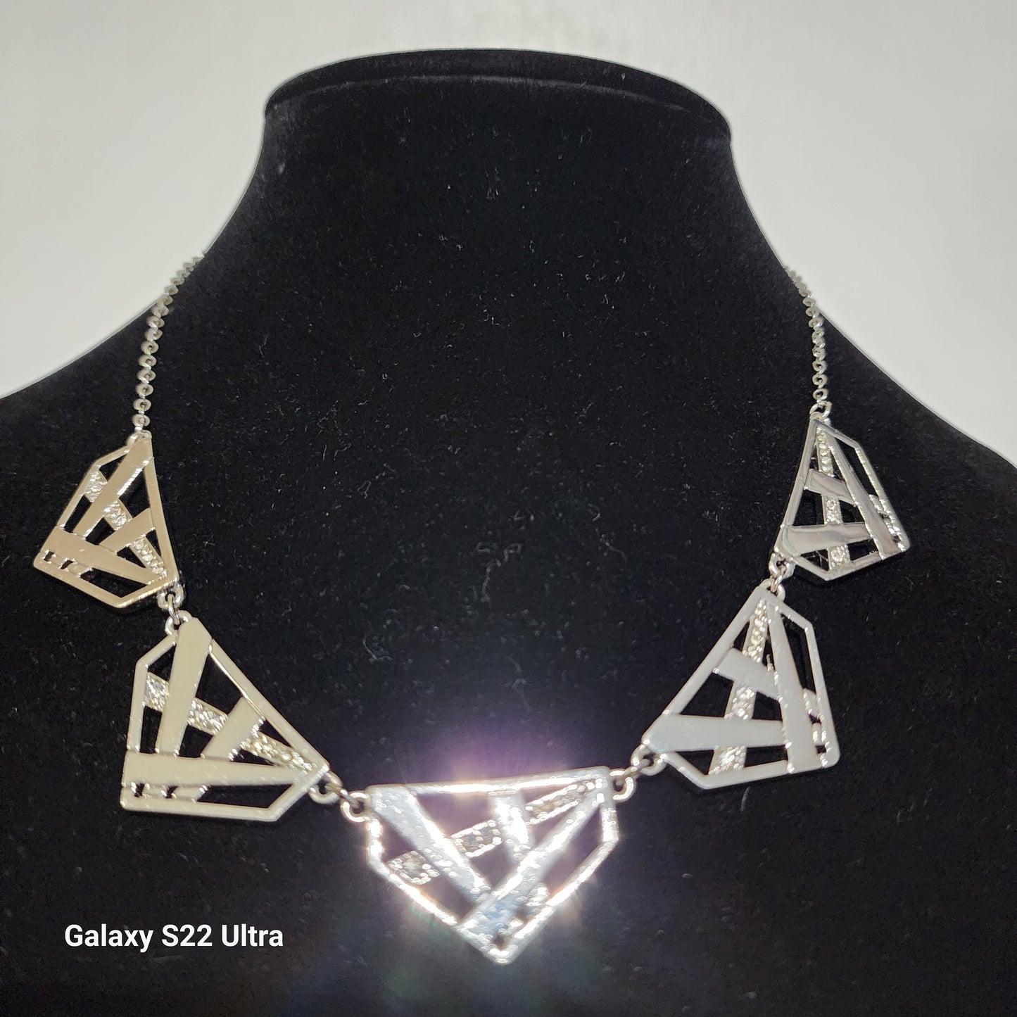 Express Geometric Vintage Necklace