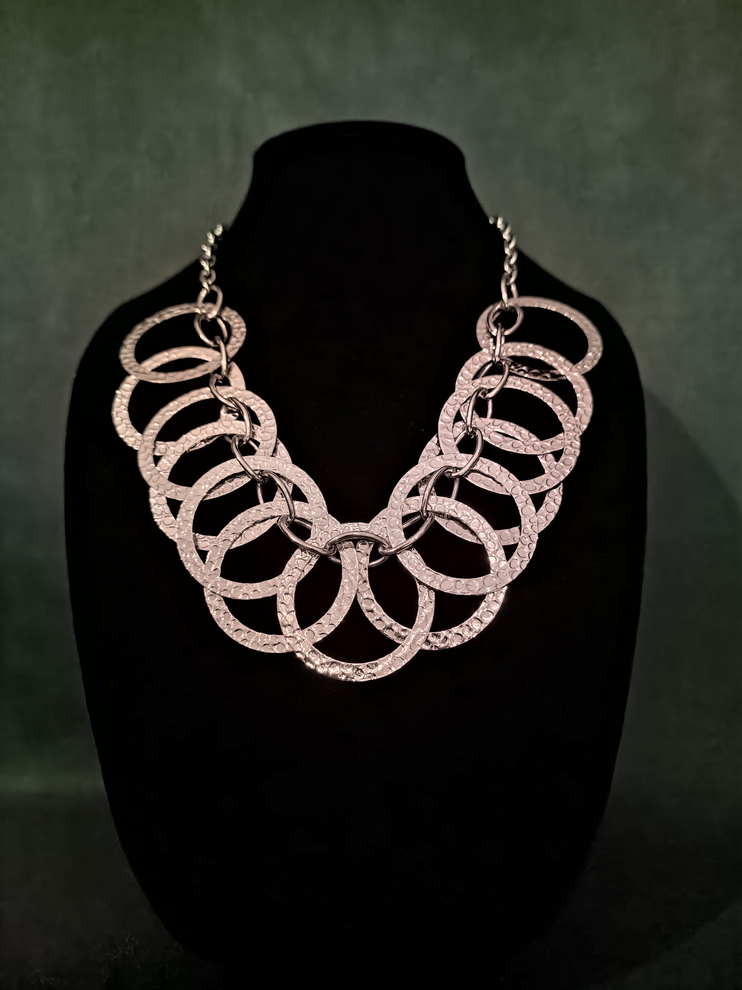 Overlapping Circle Necklace