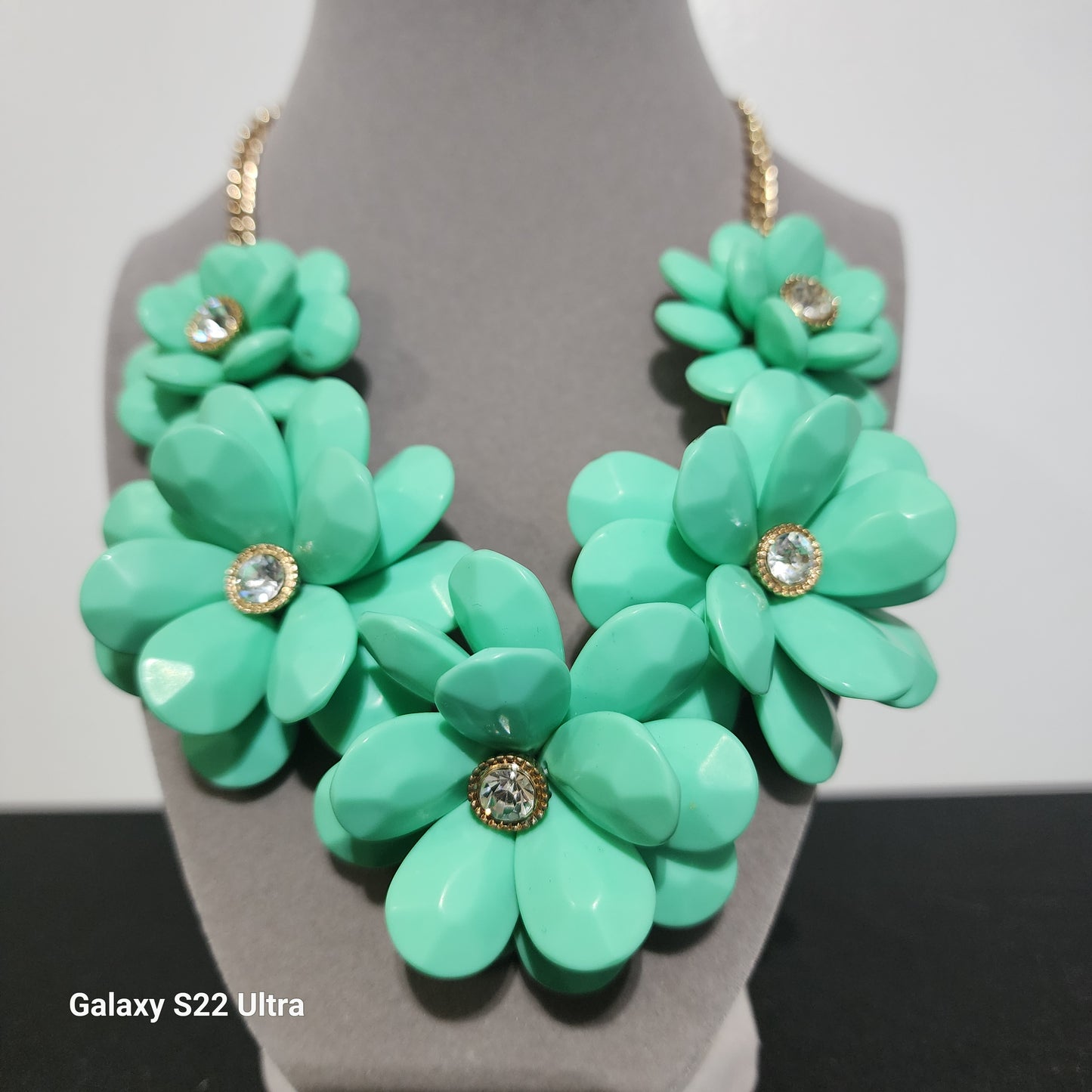 Natacha 3 D Flower Necklace