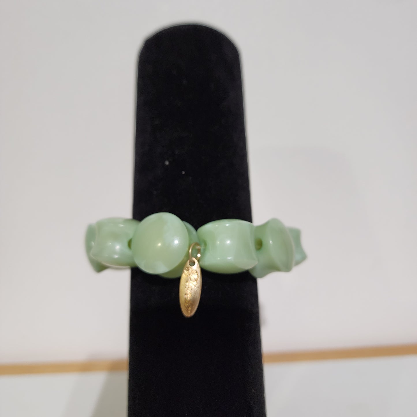 Plunder Design "Madison" Bracelet! Mint Beads, Elastic