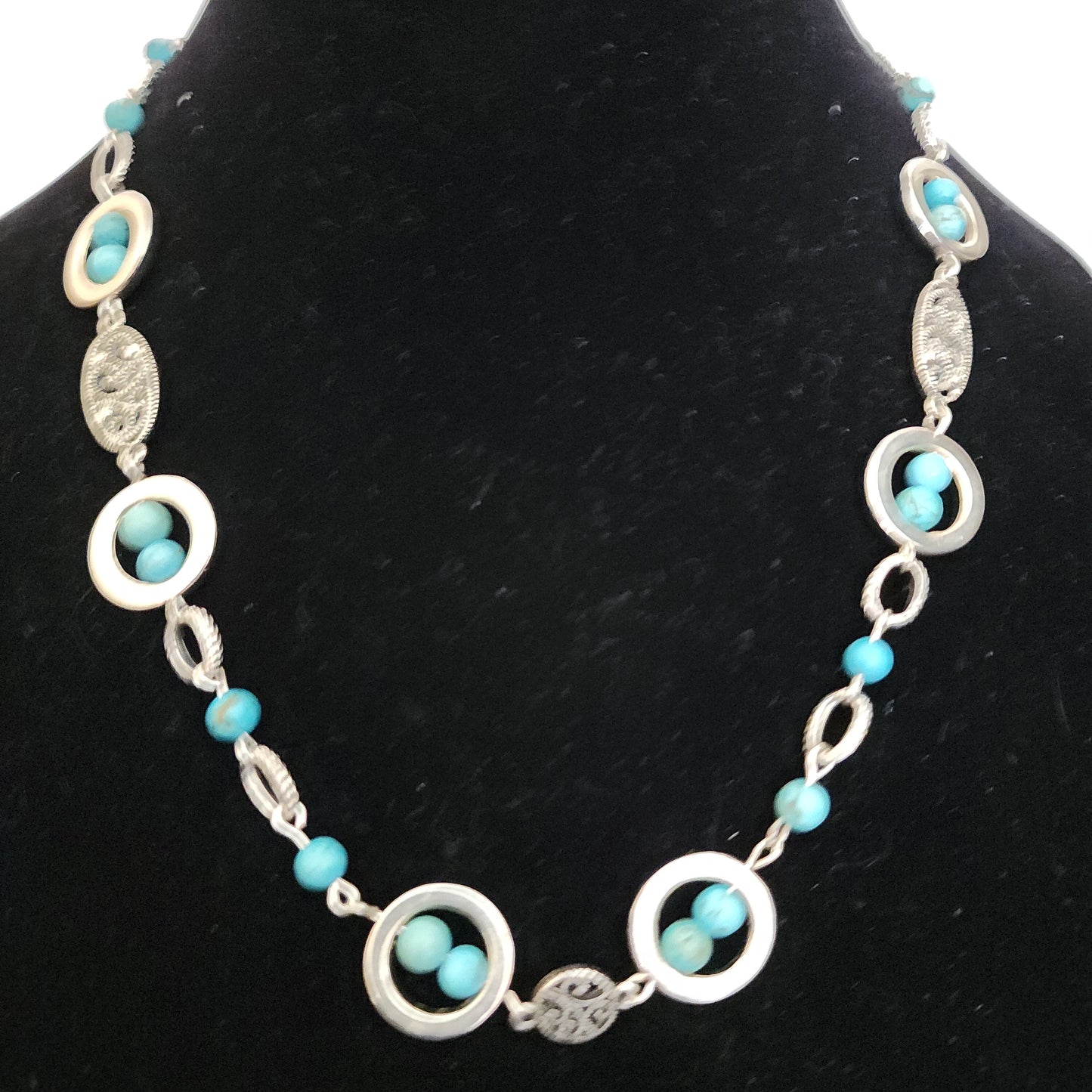 Silvertone Turguoise Necklace