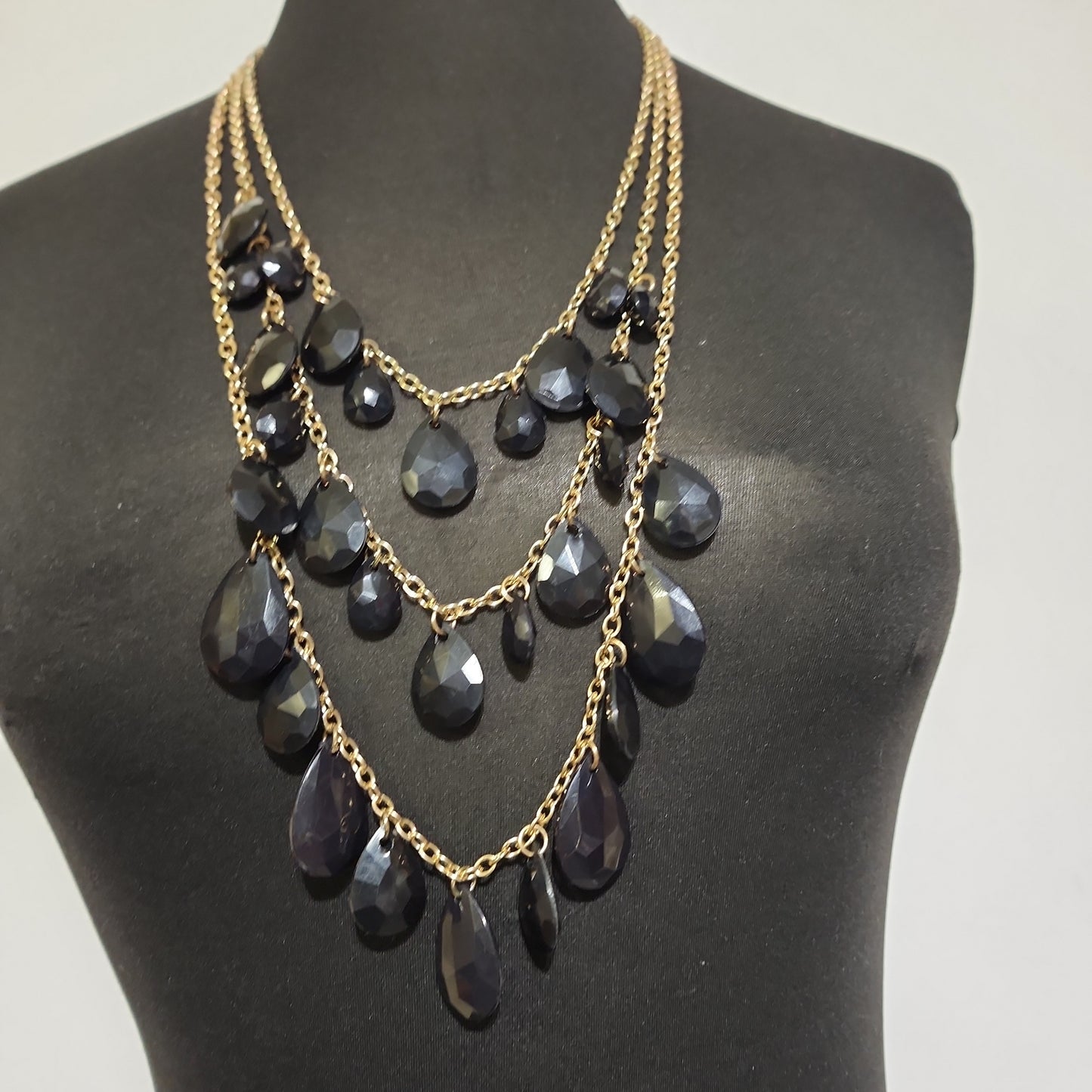 Vintage BlackTeardrops Necklace