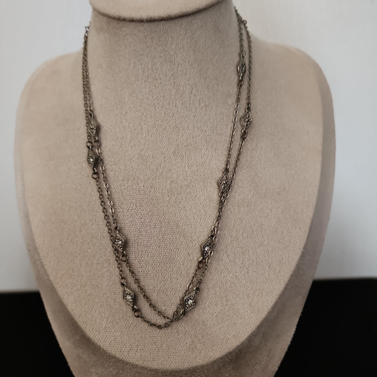 Silver Tone Necklace