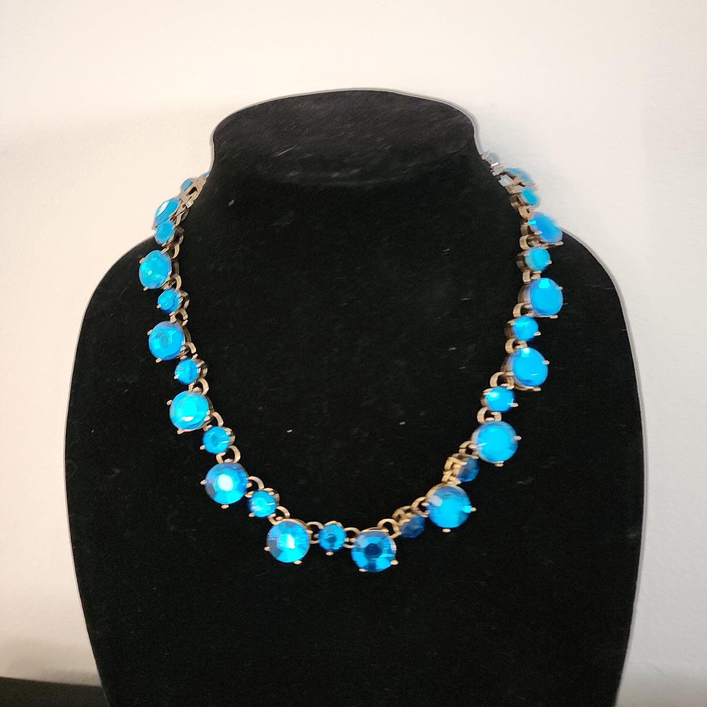 Sparkly Teal Necklace