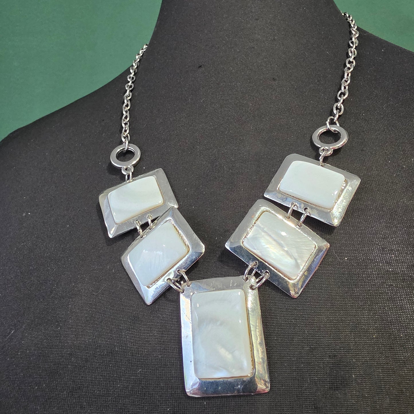 1990 Vintage Style Necklace