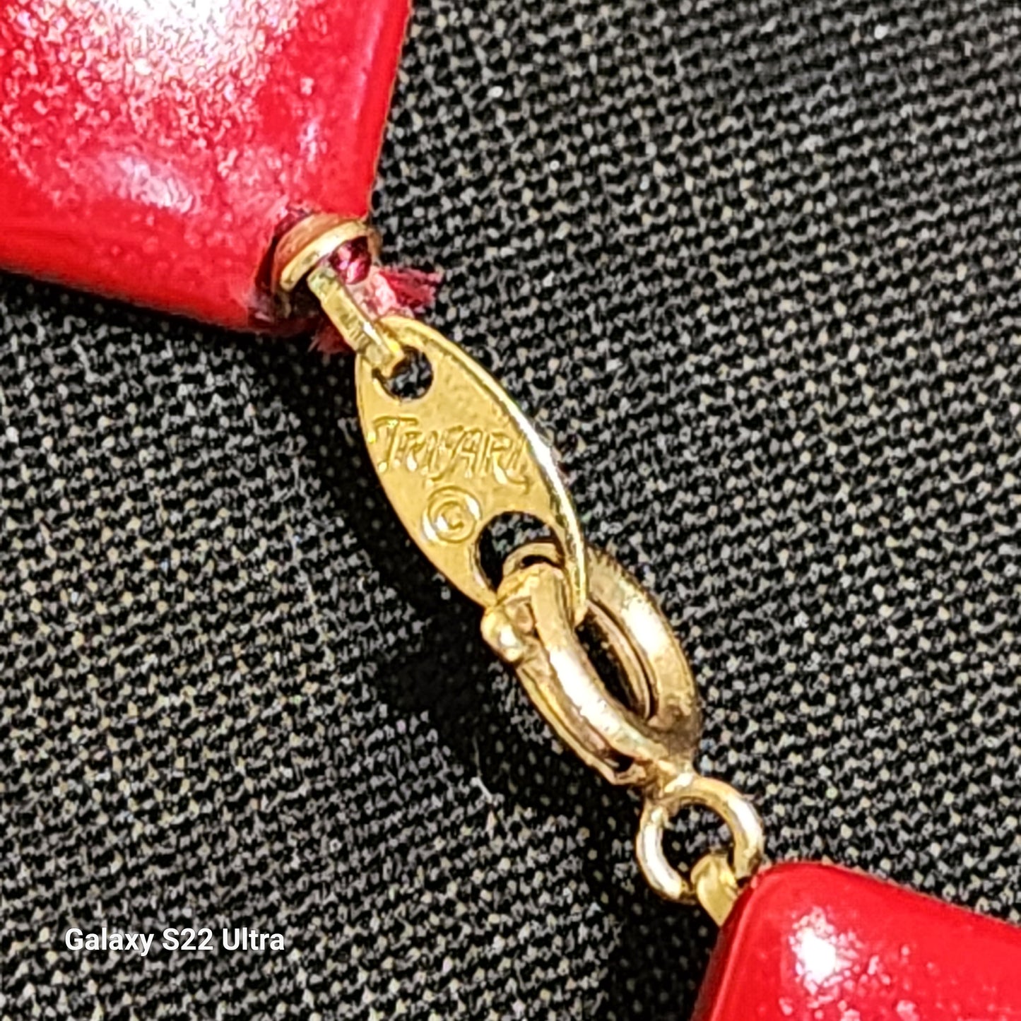 Trifari Signed Vintage Necklace