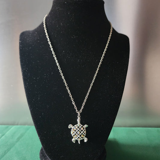 SeaTurtle Pendant Necklace