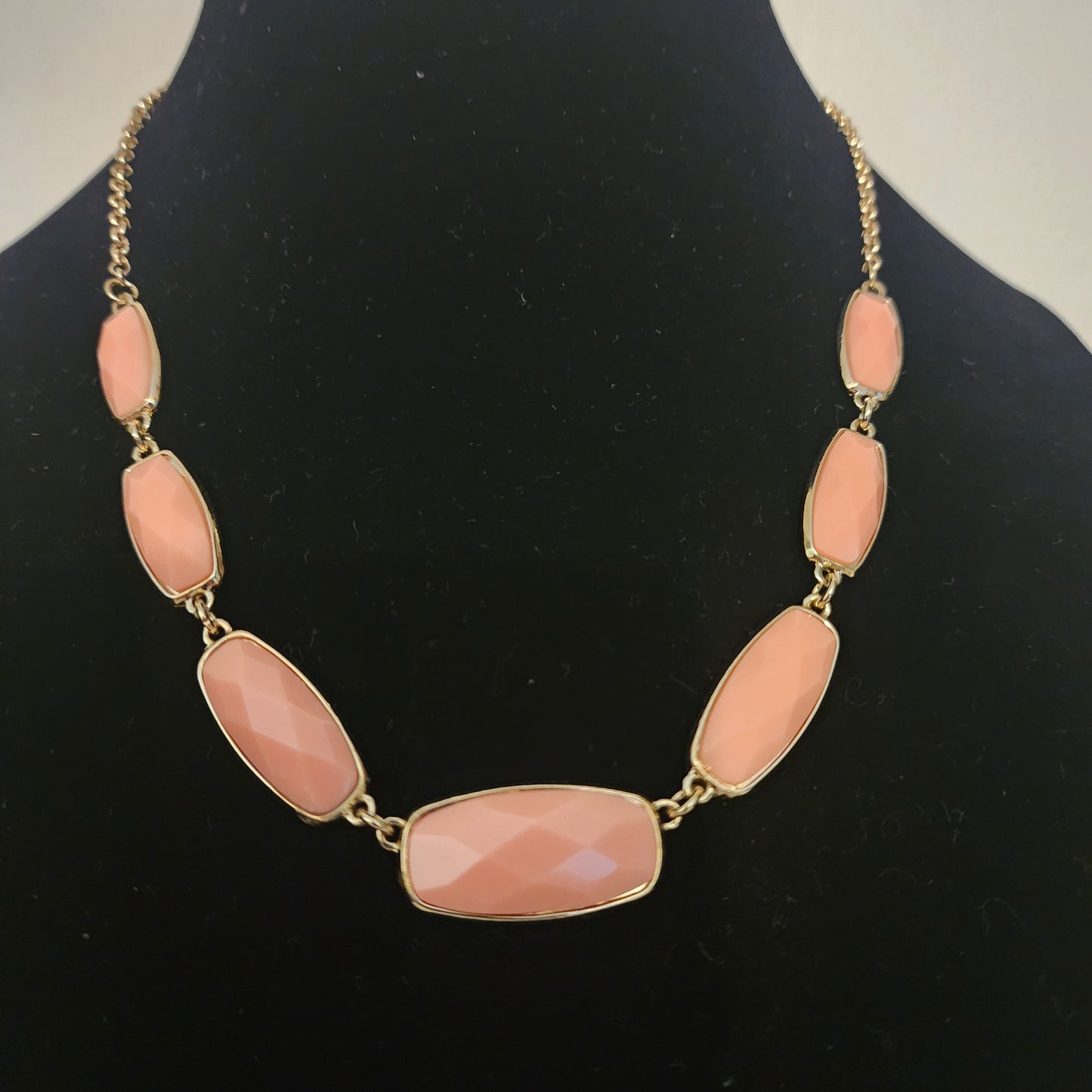 Liz Claiborne Bib Necklace