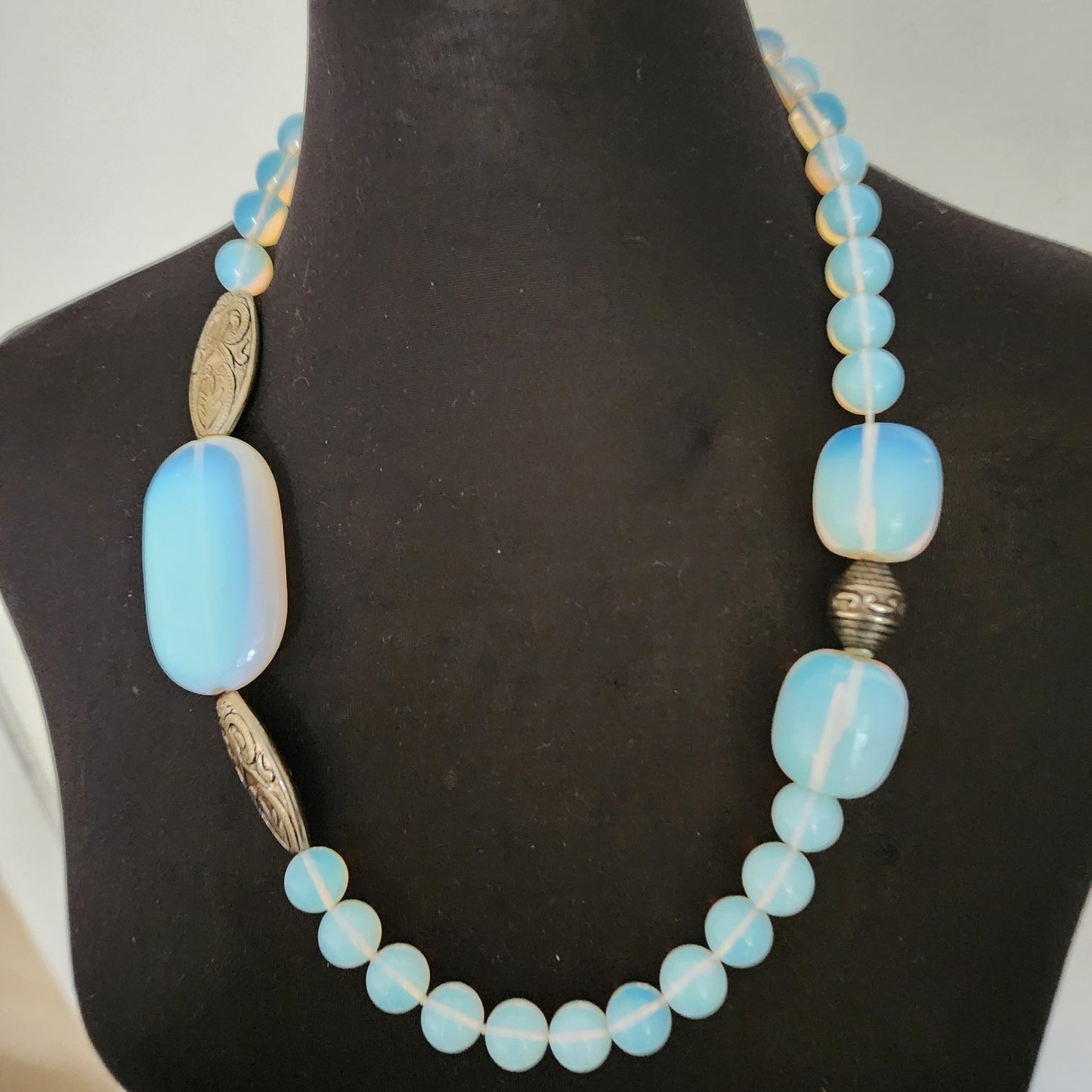 Vintage Opaline Necklace