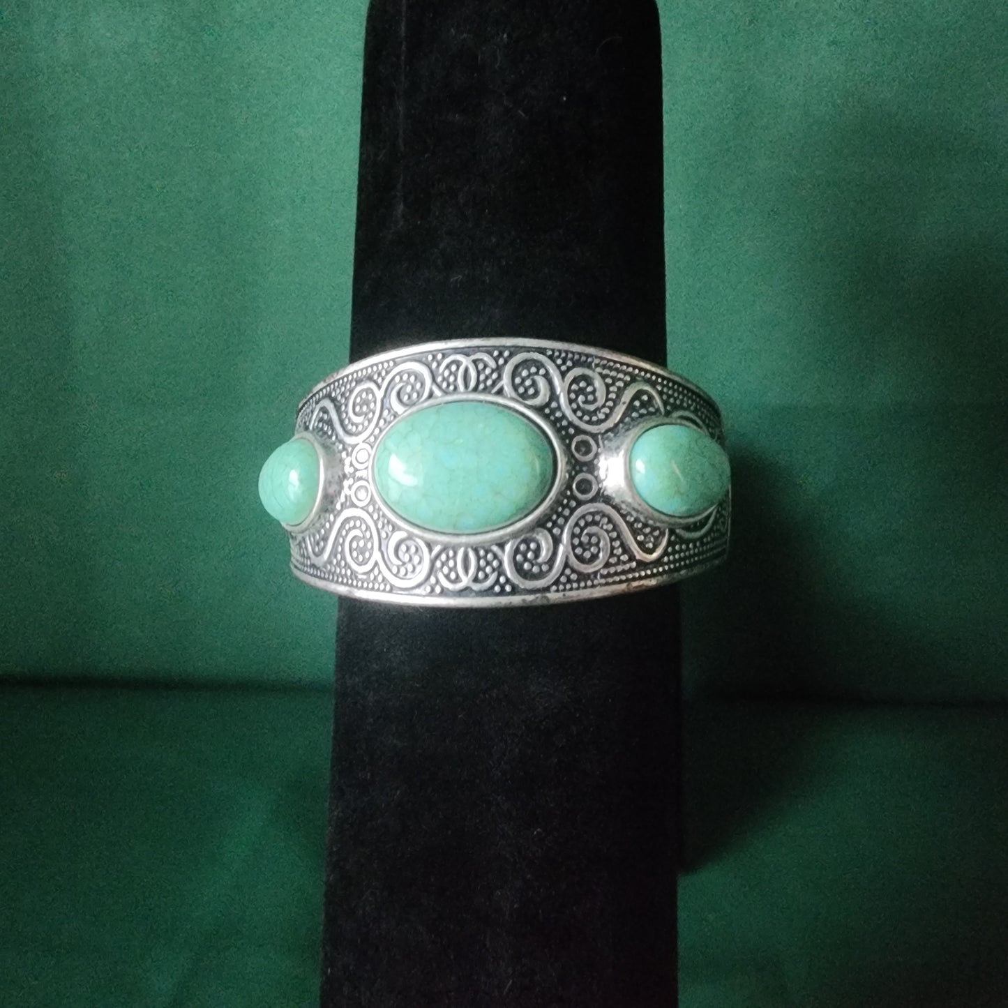 Vintage Bracelet-Cuff