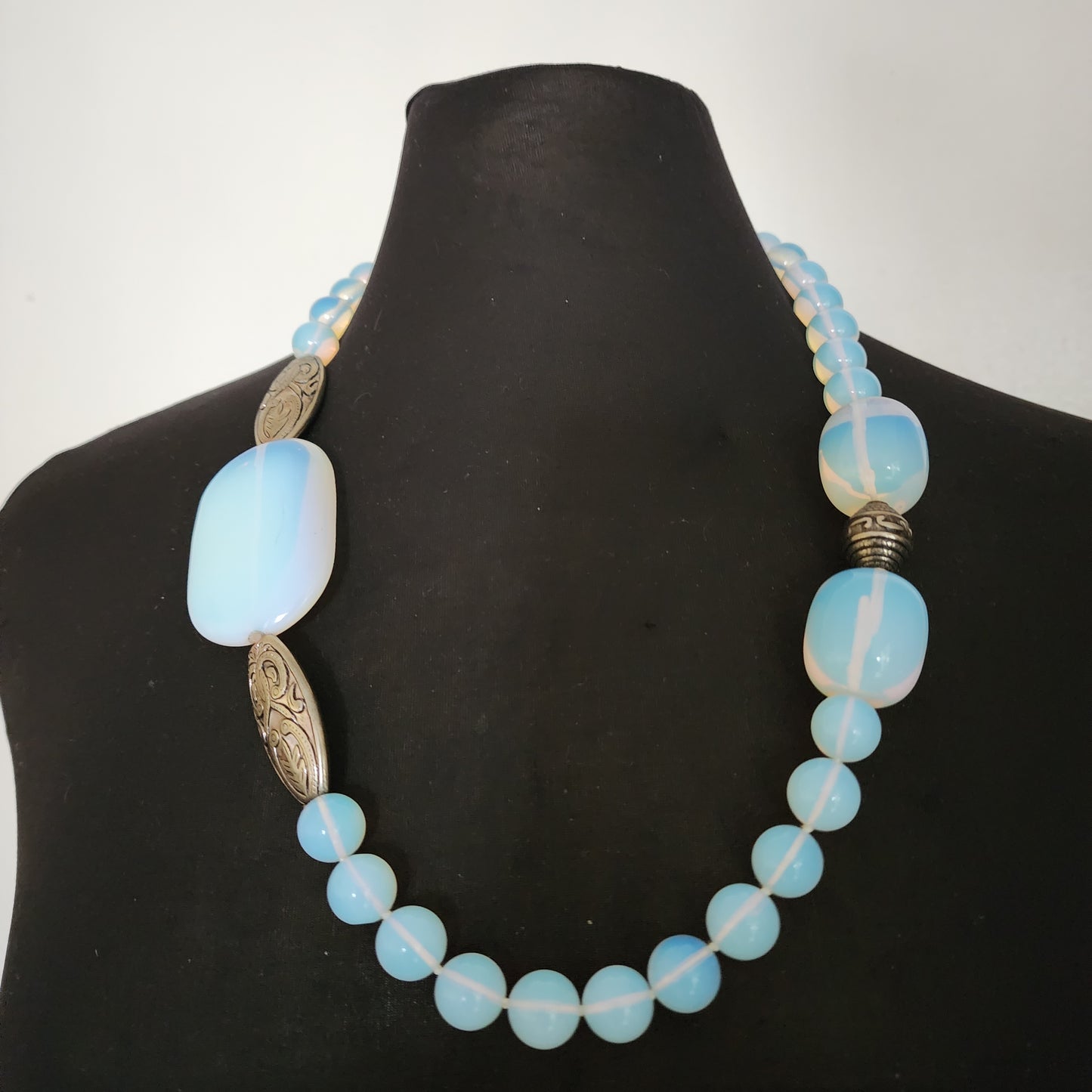 Vintage Opaline Necklace