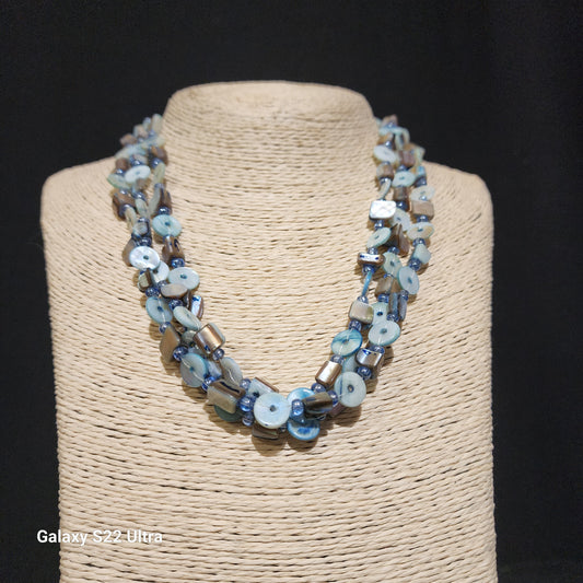 Blue  Pearls Chip Necklace
