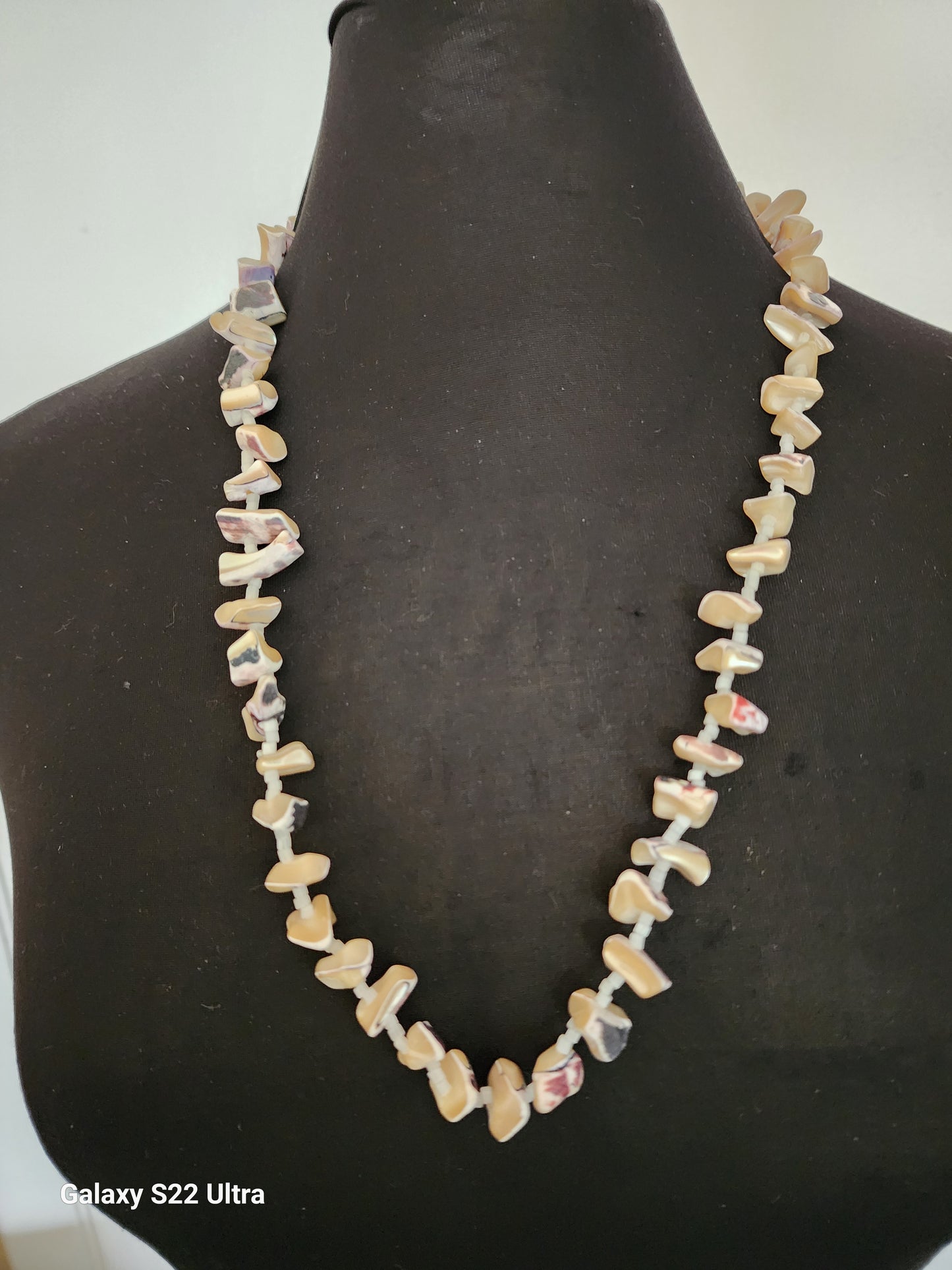 Natural Shell Vintage Necklace